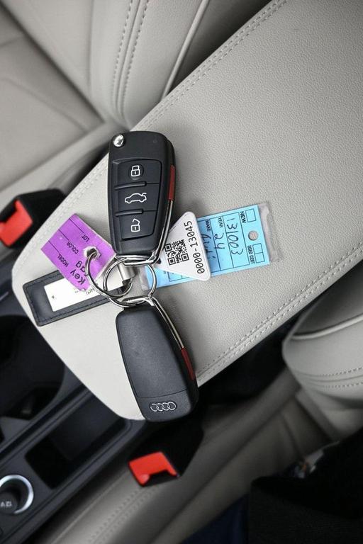 used 2024 Audi Q3 car, priced at $30,999