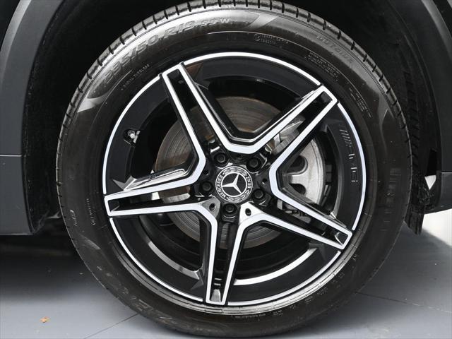 used 2024 Mercedes-Benz GLB 250 car, priced at $35,999