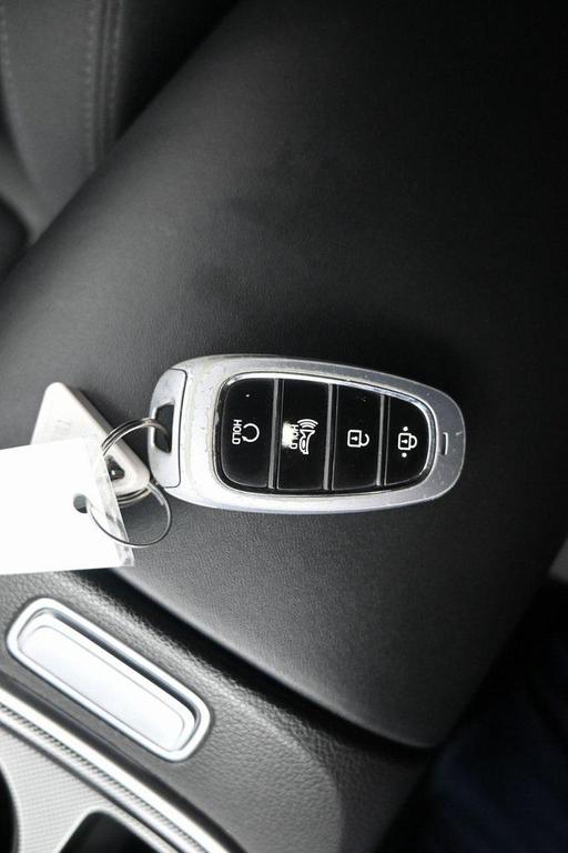 used 2022 Hyundai Santa Fe car, priced at $17,999