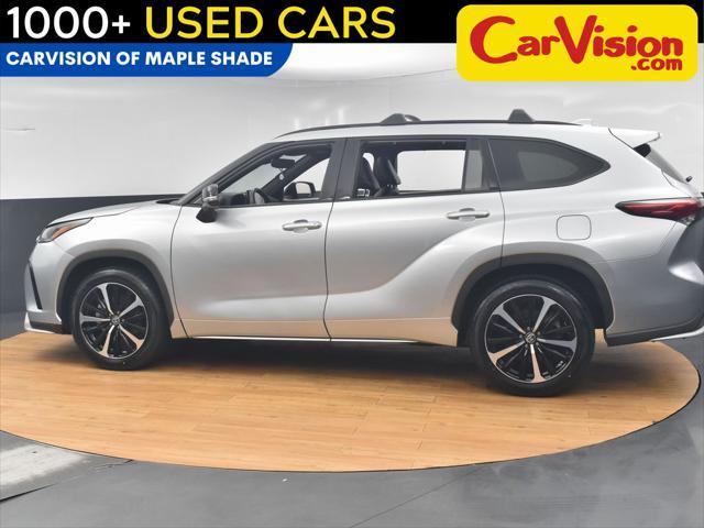 used 2021 Toyota Highlander car, priced at $30,499