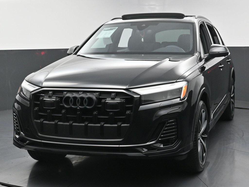 used 2025 Audi Q7 car, priced at $47,999