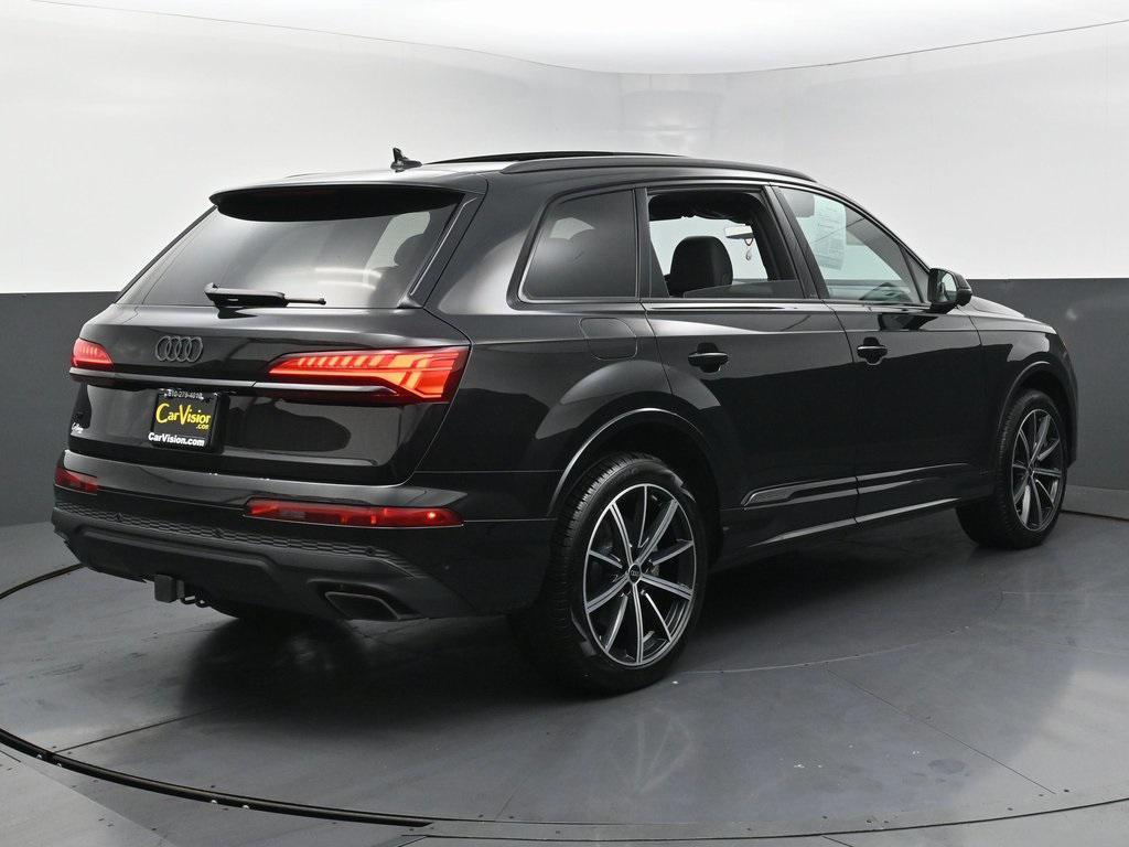 used 2025 Audi Q7 car, priced at $47,999