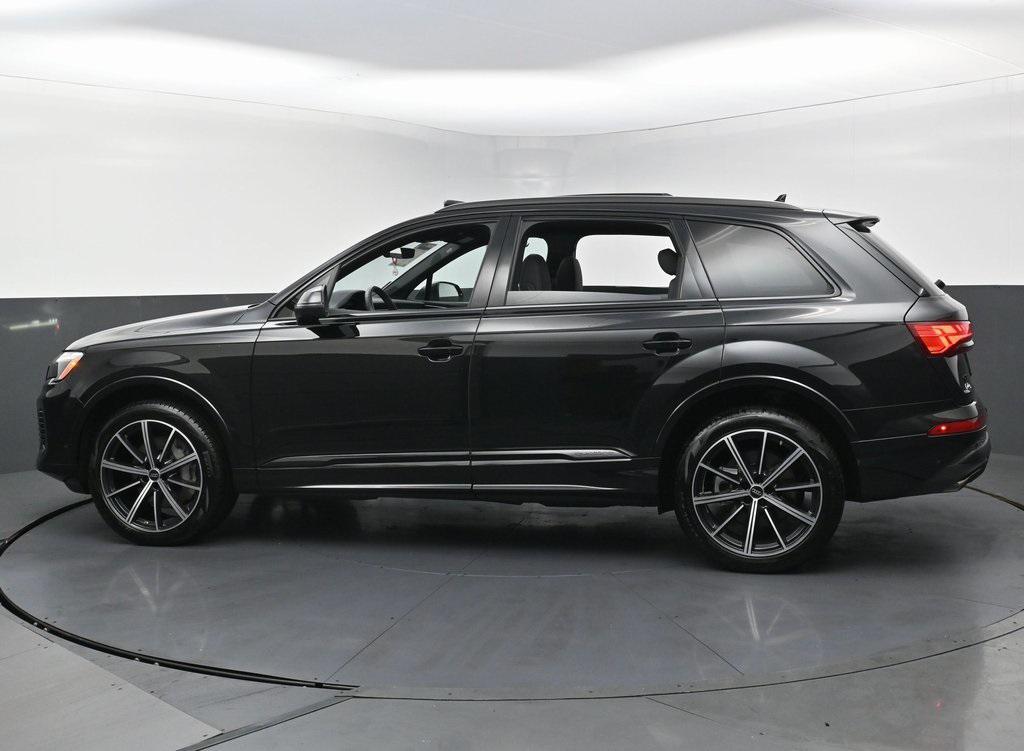 used 2025 Audi Q7 car, priced at $47,999