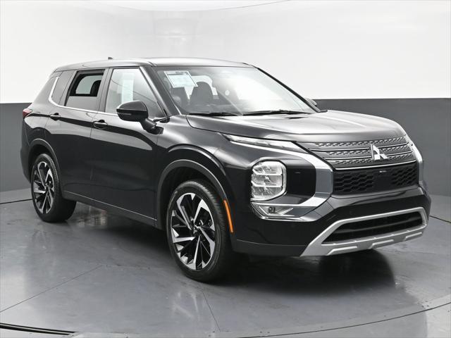 used 2024 Mitsubishi Outlander car, priced at $26,999