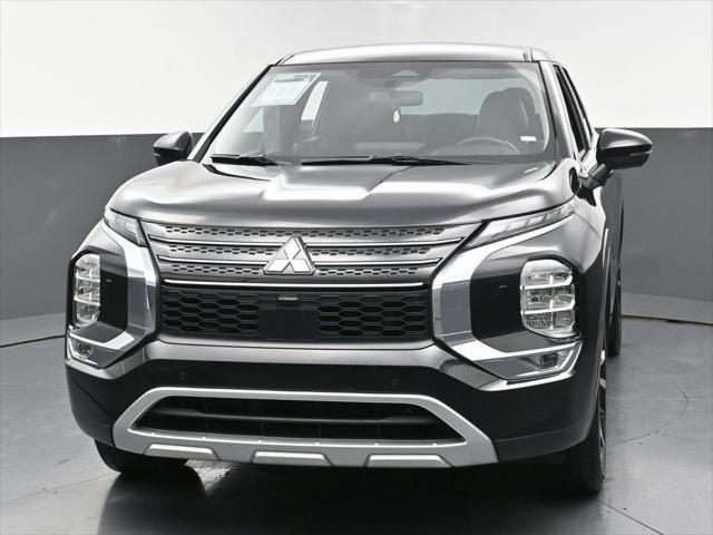 used 2024 Mitsubishi Outlander car, priced at $26,999