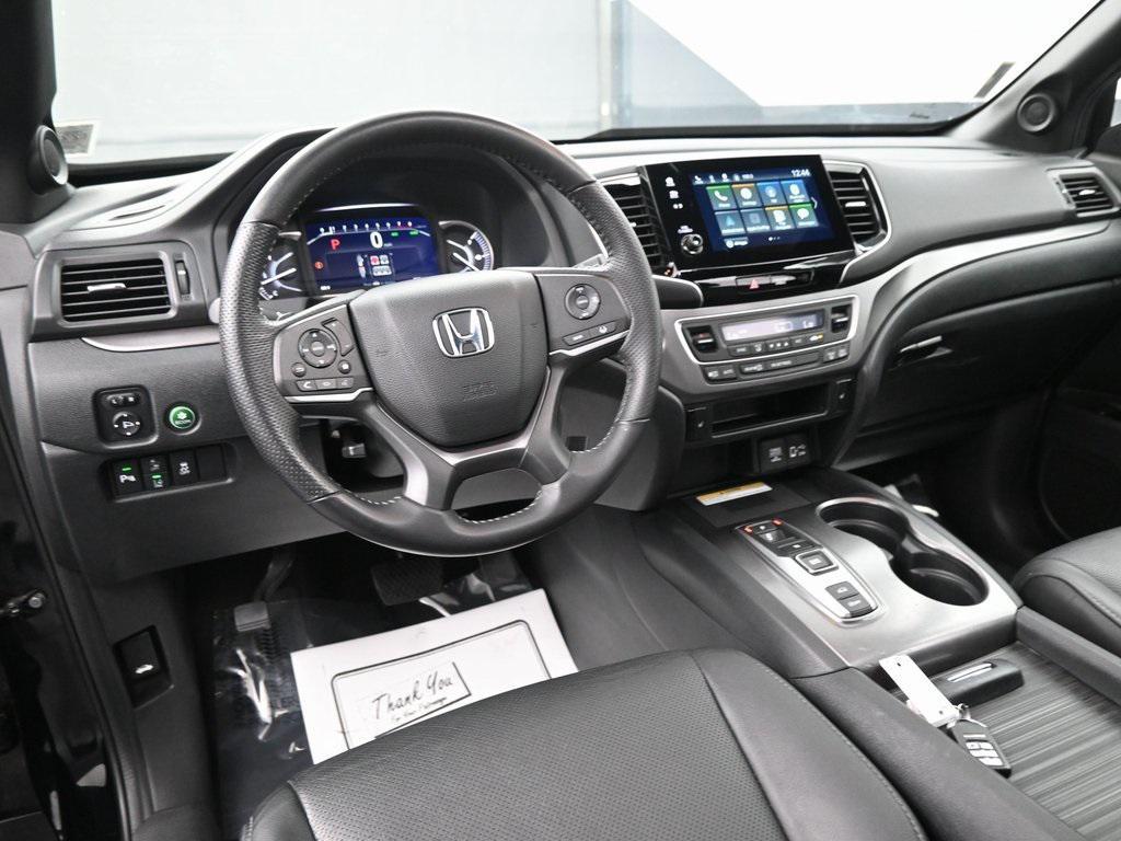 used 2022 Honda Passport car, priced at $27,999