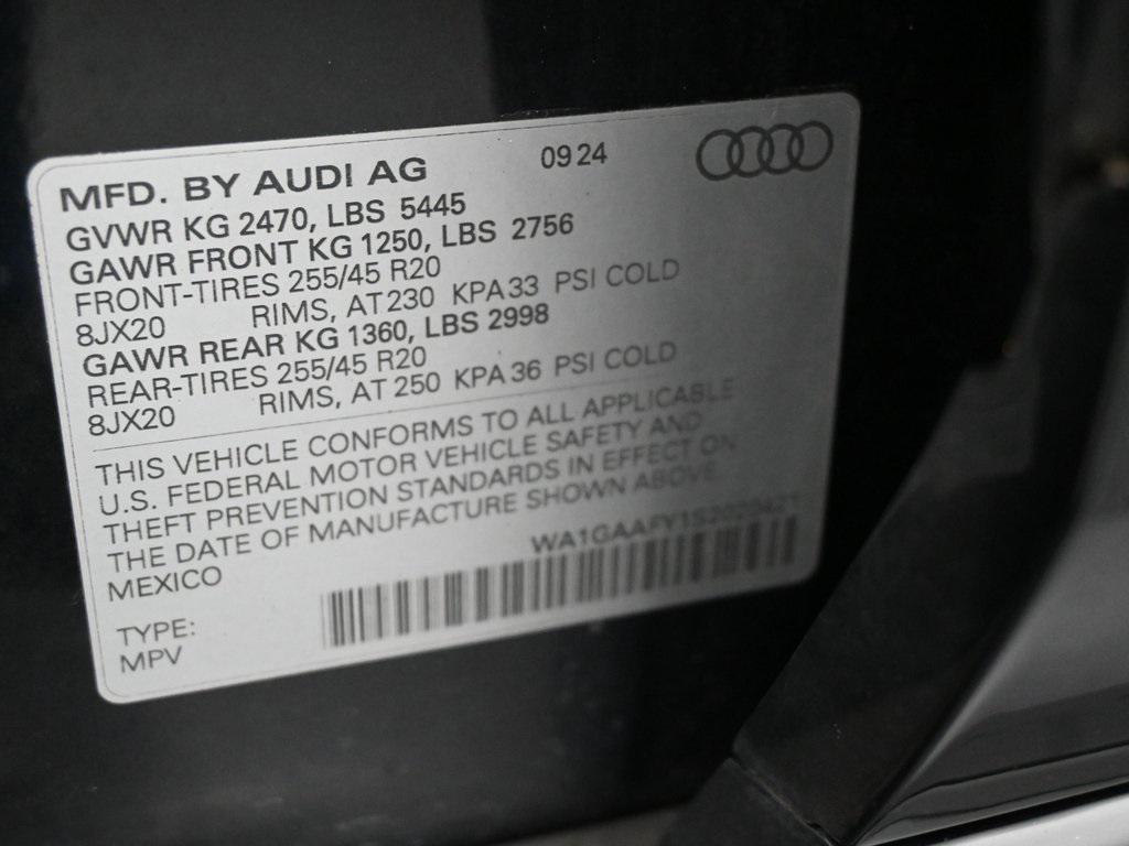 used 2025 Audi Q5 car, priced at $38,999