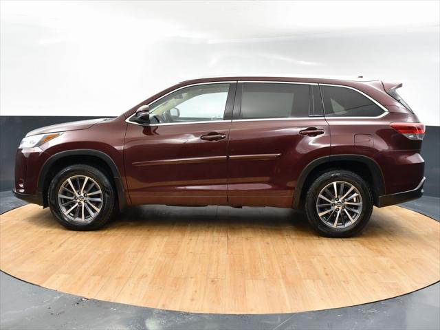 used 2018 Toyota Highlander car, priced at $22,499