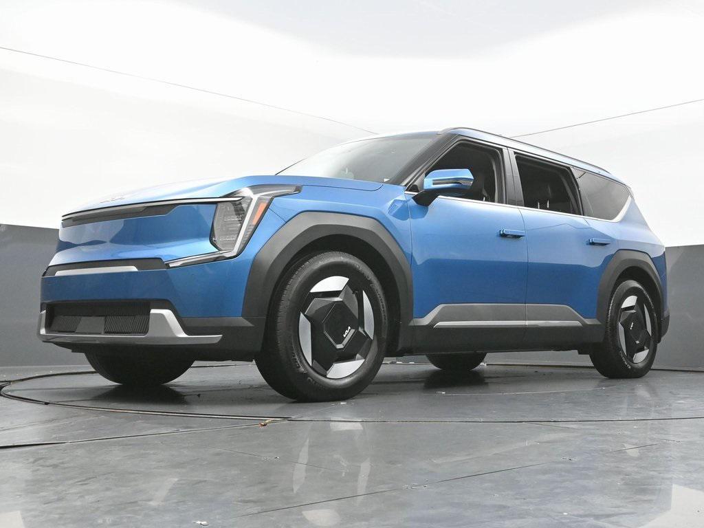 used 2024 Kia EV9 car, priced at $39,999