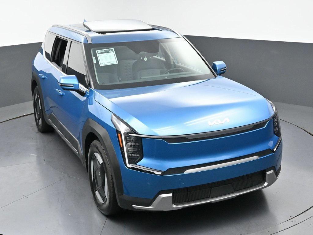 used 2024 Kia EV9 car, priced at $39,999