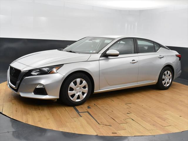 used 2022 Nissan Altima car, priced at $15,999