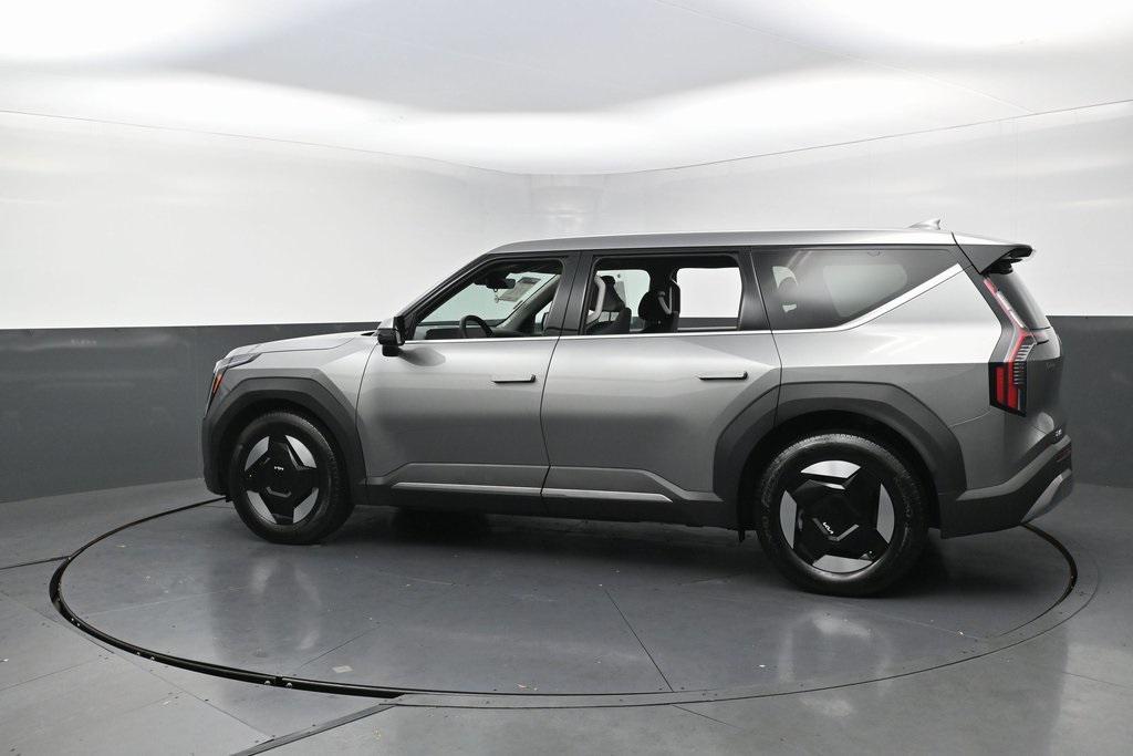 used 2024 Kia EV9 car, priced at $36,999