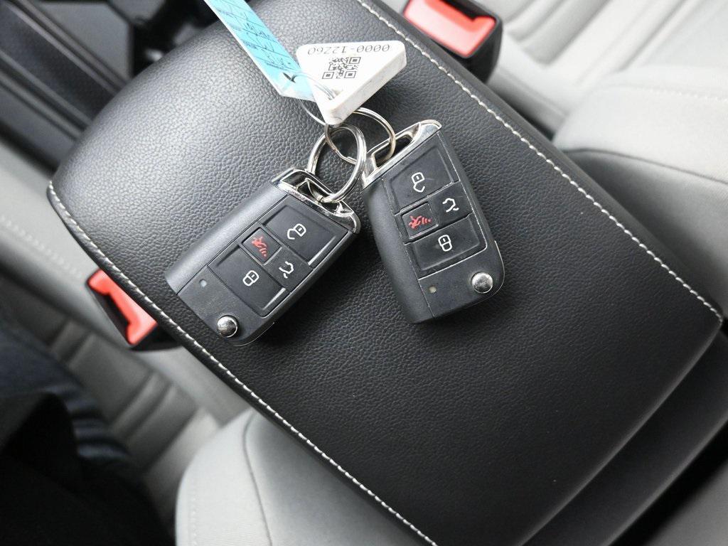 used 2024 Volkswagen Tiguan car, priced at $21,499