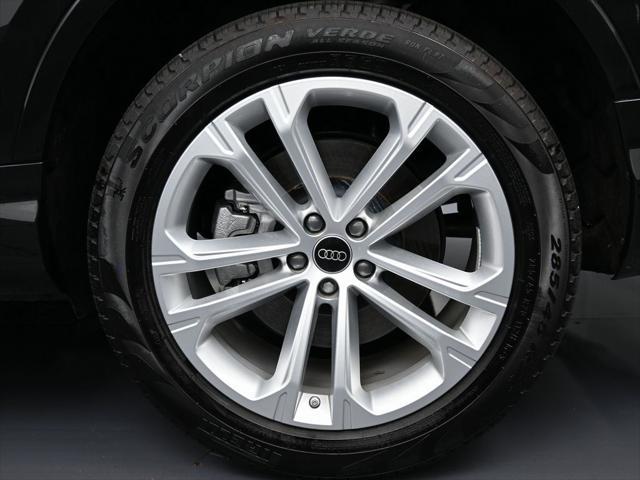 used 2025 Audi Q7 car, priced at $49,999