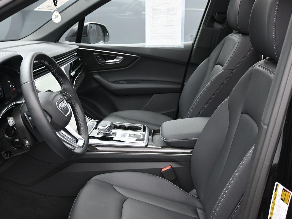 used 2025 Audi Q7 car, priced at $46,499