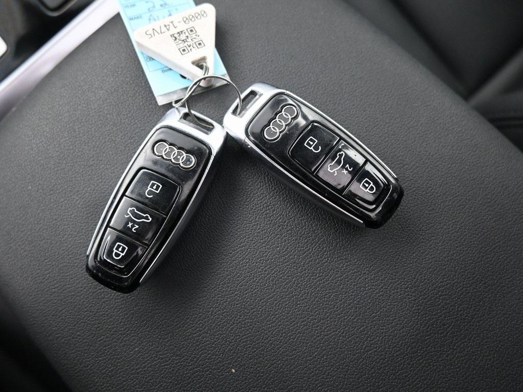 used 2022 Audi Q7 car, priced at $29,999