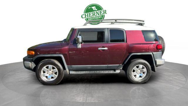 used 2007 Toyota FJ Cruiser car, priced at $9,200