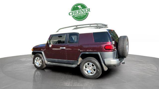 used 2007 Toyota FJ Cruiser car, priced at $9,200