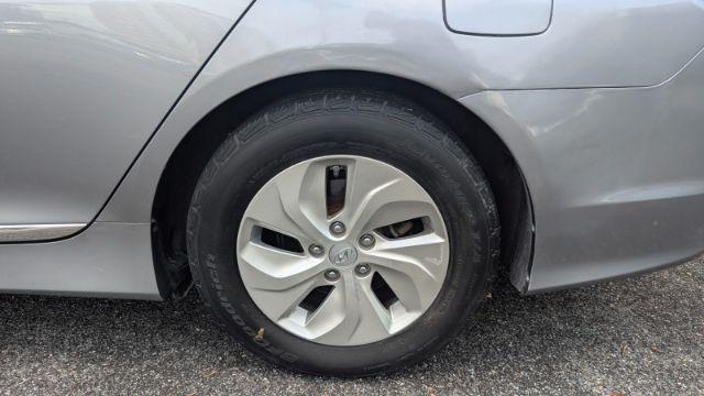 used 2015 Hyundai Sonata Hybrid car, priced at $9,550
