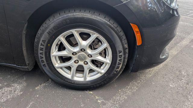 used 2017 Chrysler Pacifica car, priced at $8,500