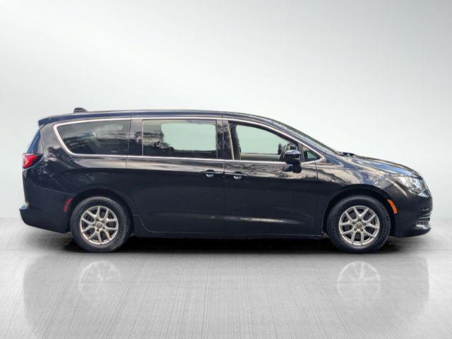 used 2017 Chrysler Pacifica car, priced at $8,500