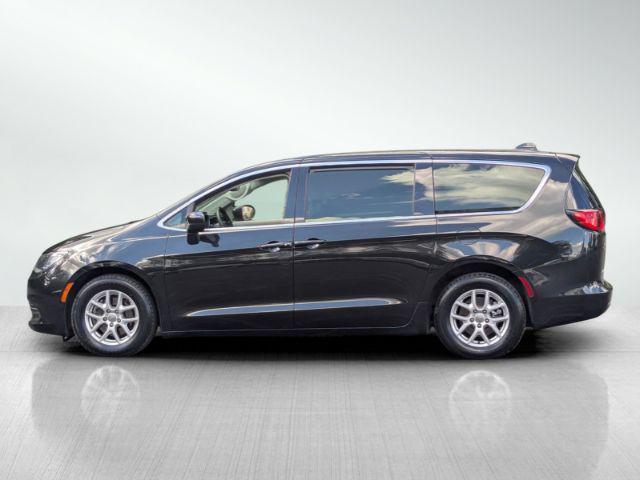 used 2017 Chrysler Pacifica car, priced at $8,500