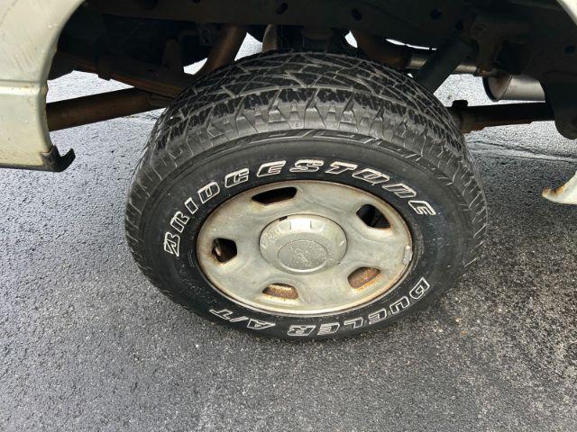 used 2005 Ford F-150 car, priced at $6,500