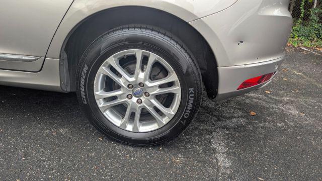 used 2015 Volvo XC60 car, priced at $12,265