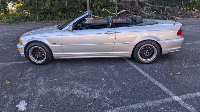 used 2002 BMW 325 car, priced at $6,100