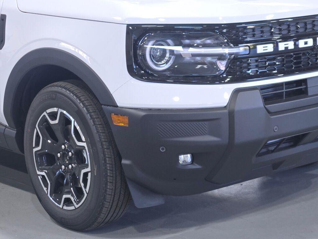 new 2025 Ford Bronco Sport car, priced at $40,165