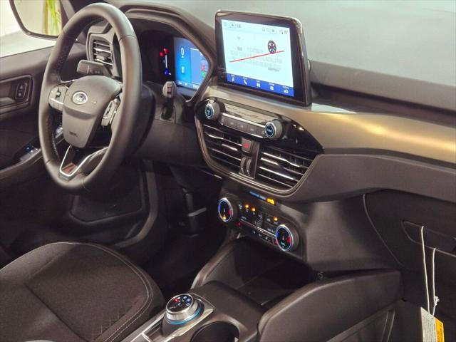 new 2025 Ford Escape car, priced at $30,467
