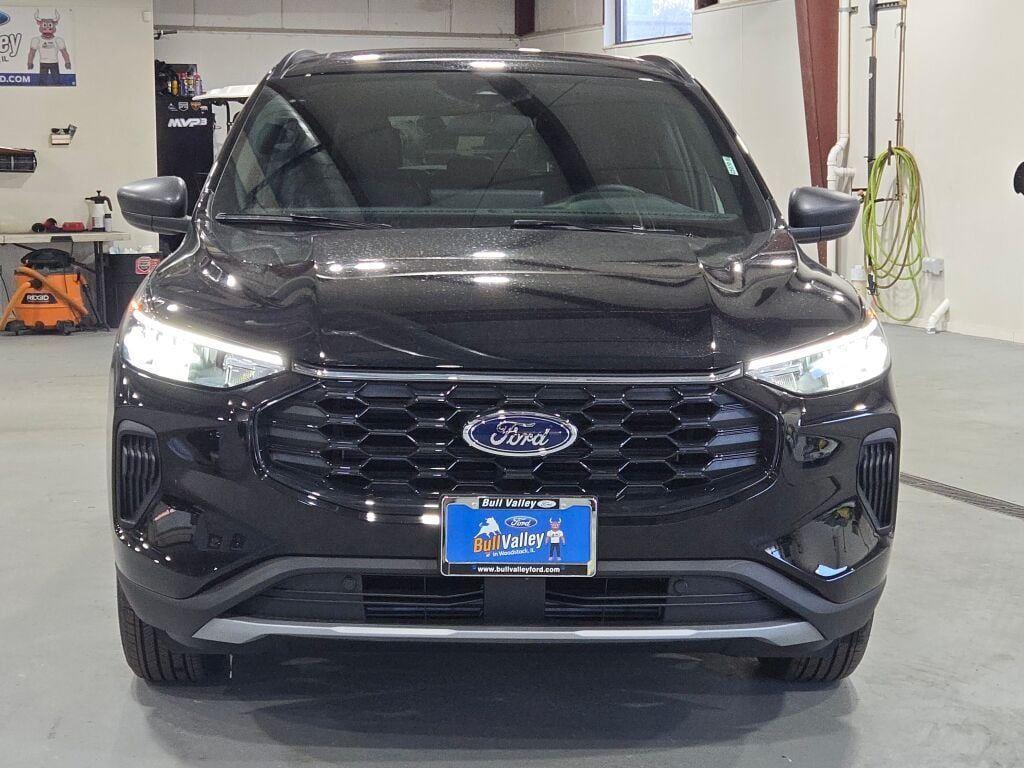 new 2025 Ford Escape car, priced at $30,936