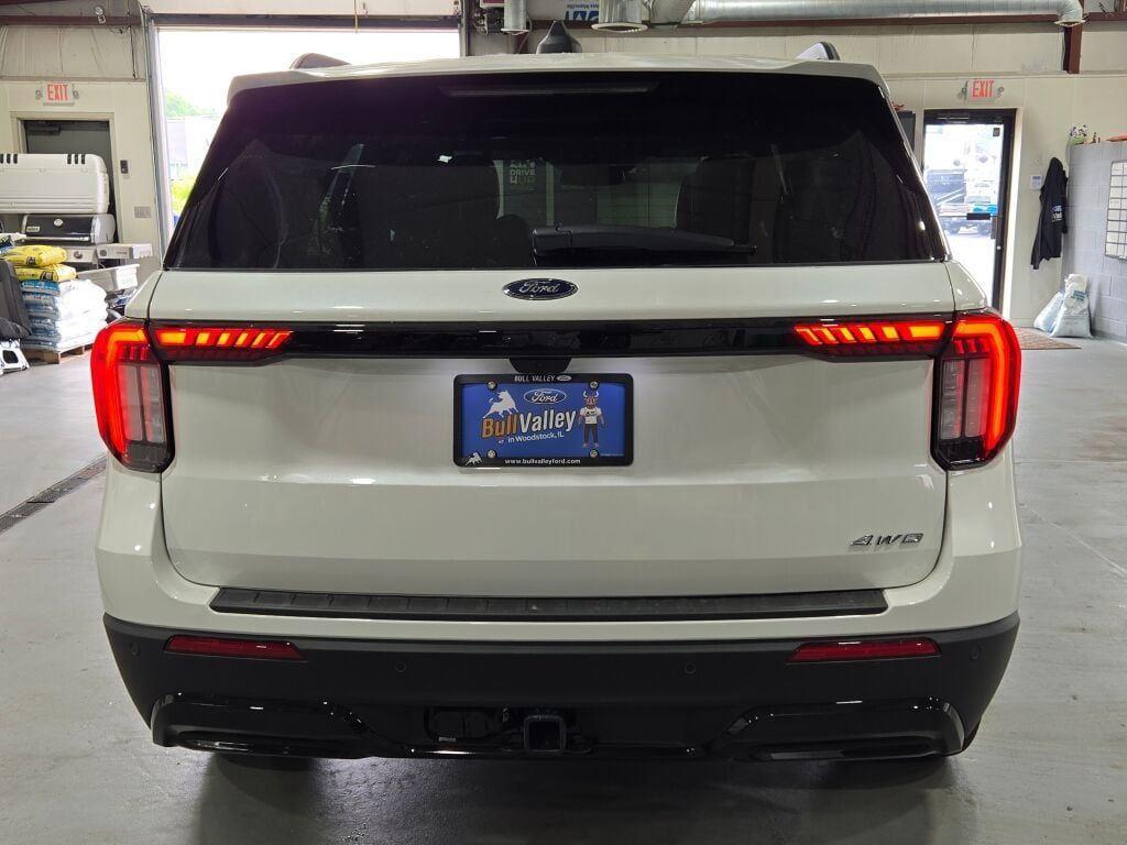 new 2025 Ford Explorer car, priced at $49,590