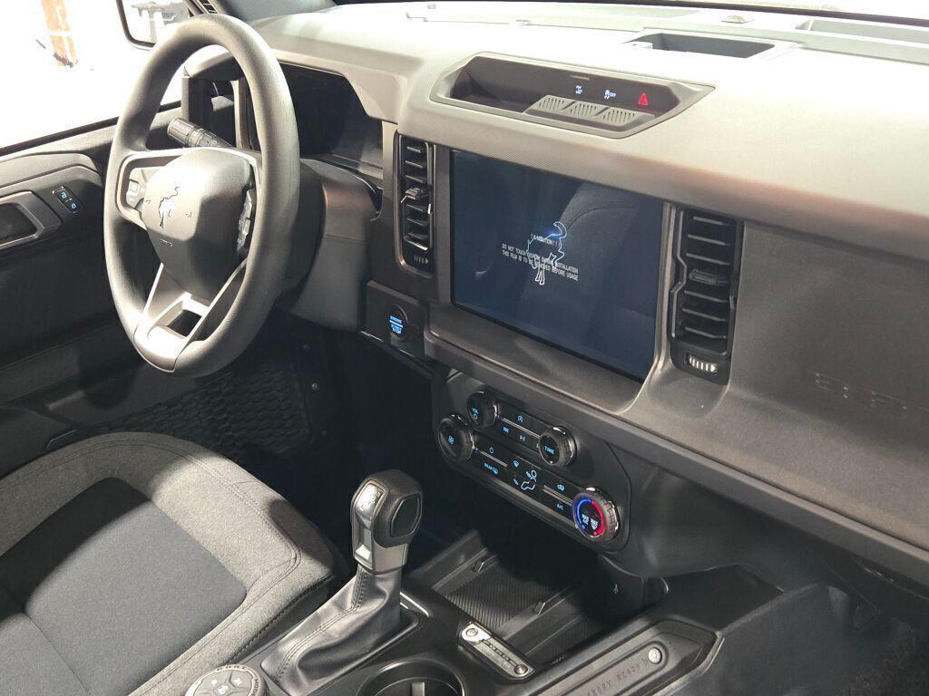 new 2025 Ford Bronco car, priced at $40,864