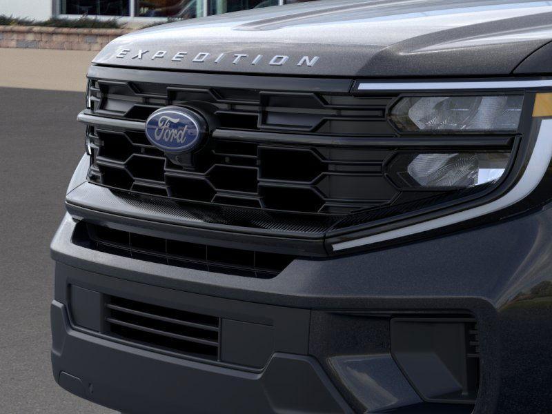 new 2025 Ford Expedition car, priced at $70,675