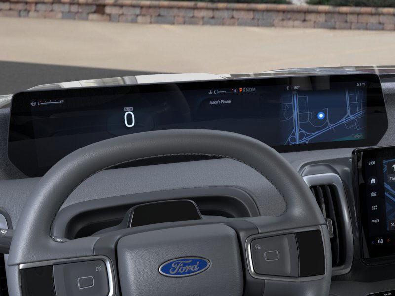 new 2025 Ford Expedition car, priced at $70,675