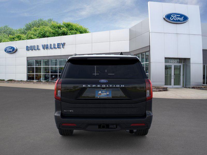 new 2025 Ford Expedition car, priced at $70,675