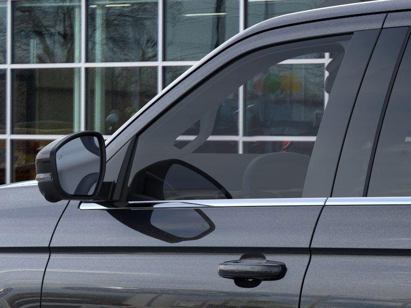 new 2025 Ford Expedition car, priced at $70,675