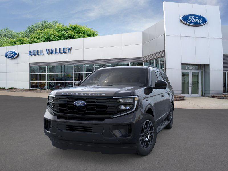 new 2025 Ford Expedition car, priced at $70,675