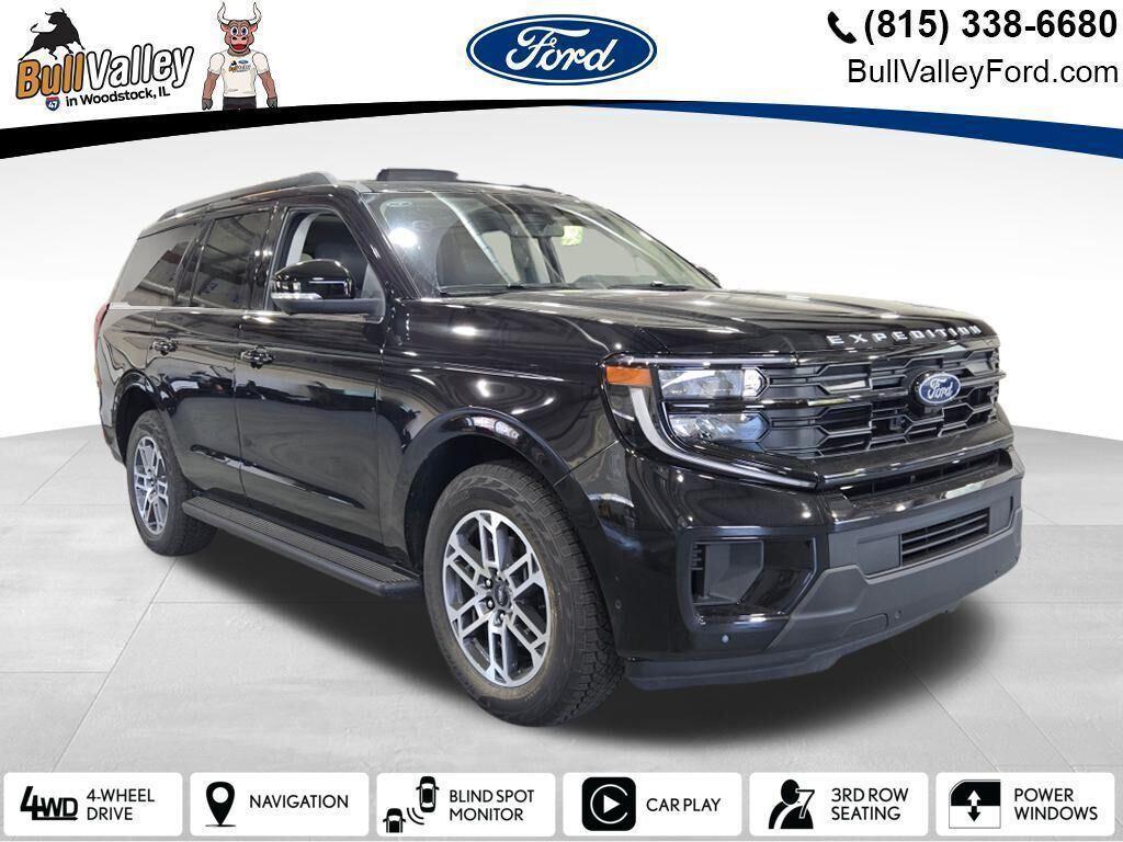 new 2025 Ford Expedition car, priced at $70,675