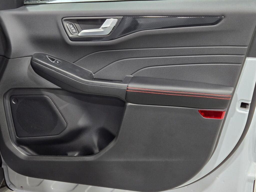 new 2025 Ford Escape car, priced at $30,000