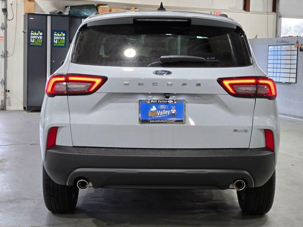 new 2025 Ford Escape car, priced at $30,000