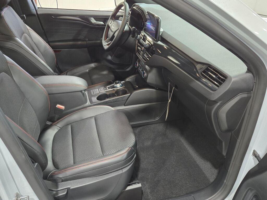 new 2025 Ford Escape car, priced at $30,000