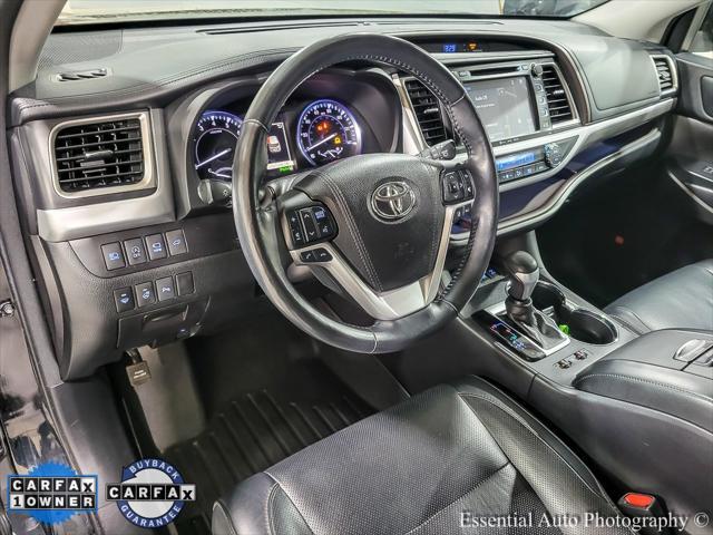 used 2018 Toyota Highlander car, priced at $24,989