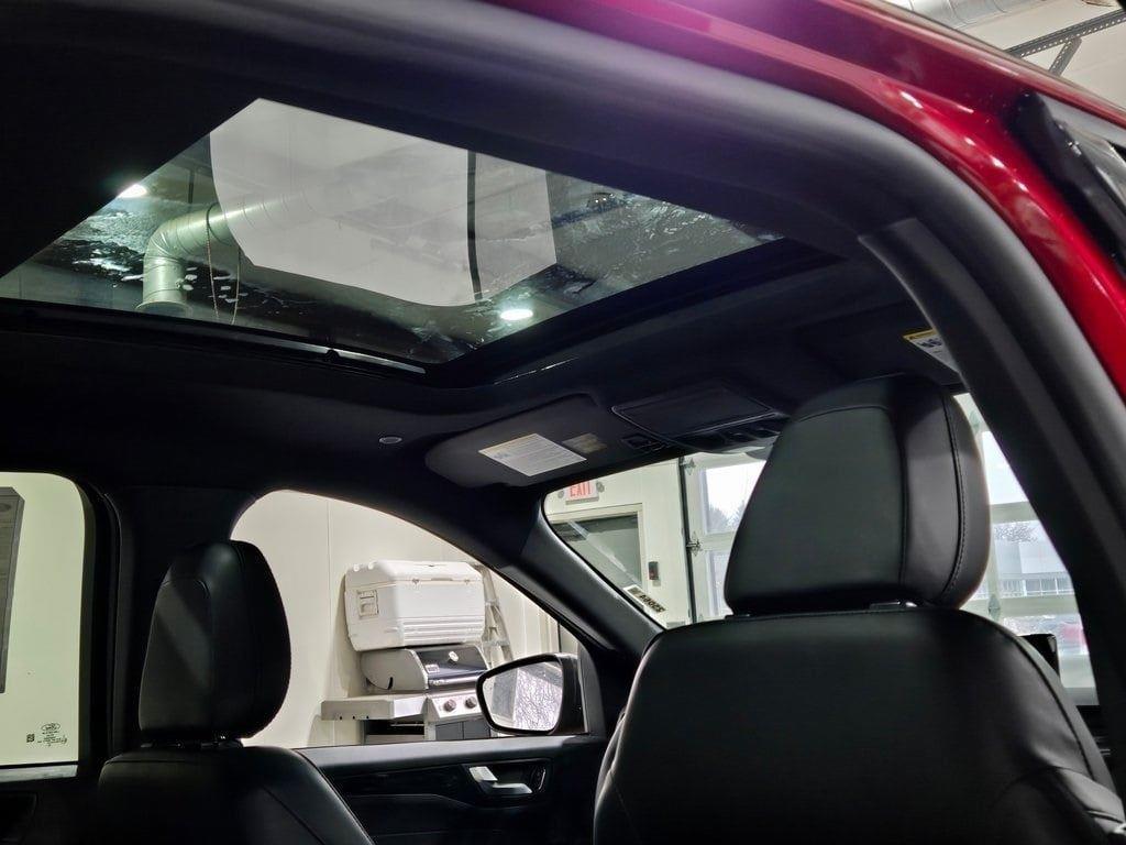 new 2025 Ford Escape car, priced at $31,401