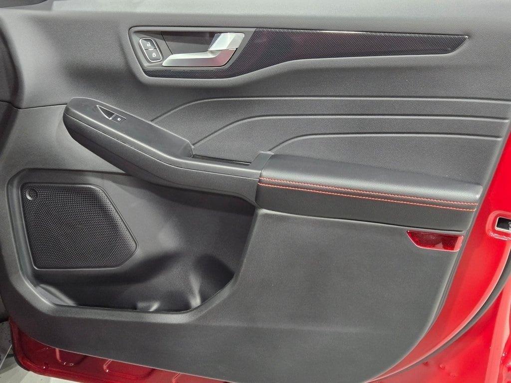 new 2025 Ford Escape car, priced at $31,401