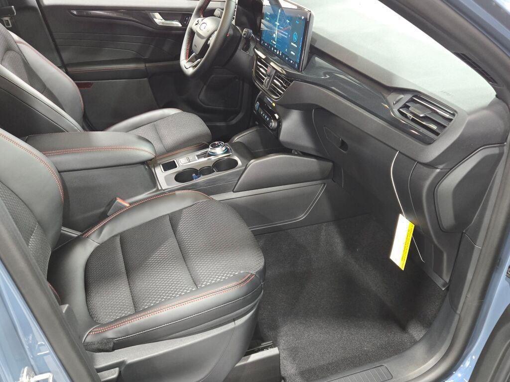 new 2025 Ford Escape car, priced at $31,920