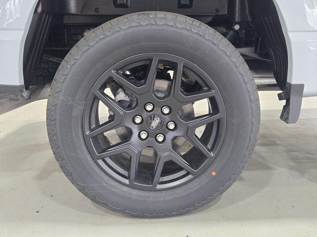 new 2025 Ford F-150 car, priced at $50,292
