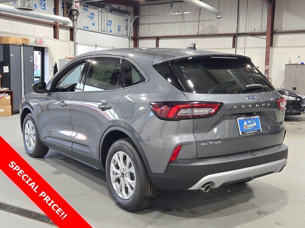 new 2025 Ford Escape car, priced at $25,595