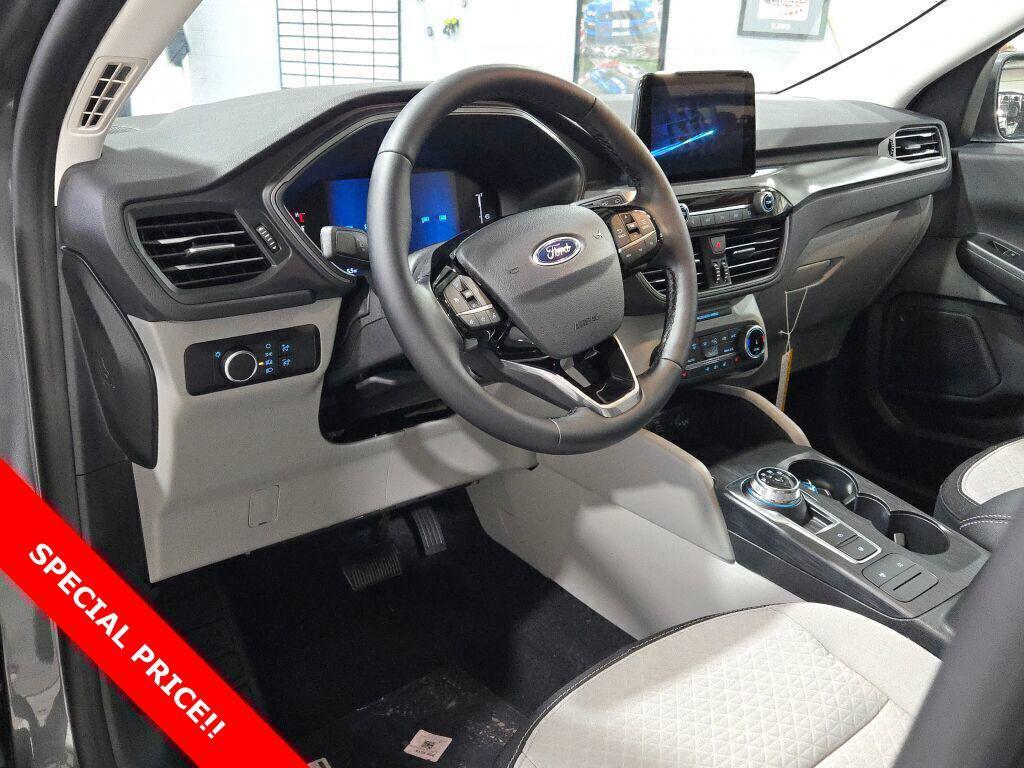 new 2025 Ford Escape car, priced at $25,595